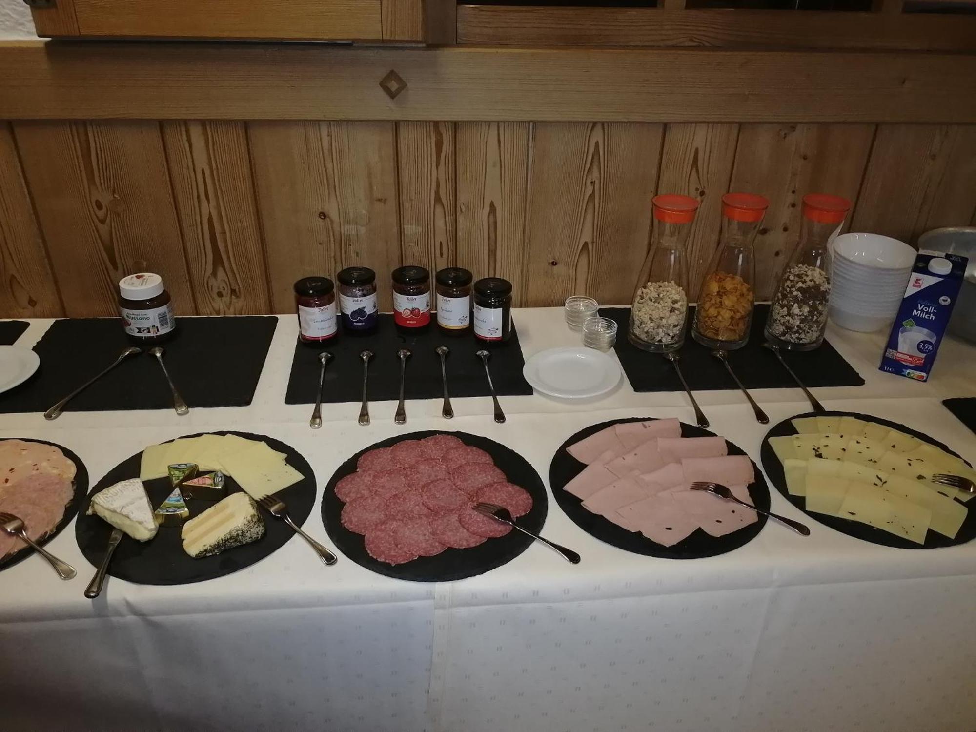 Landgut Jungfleisch Hotel Gries Bagian luar foto